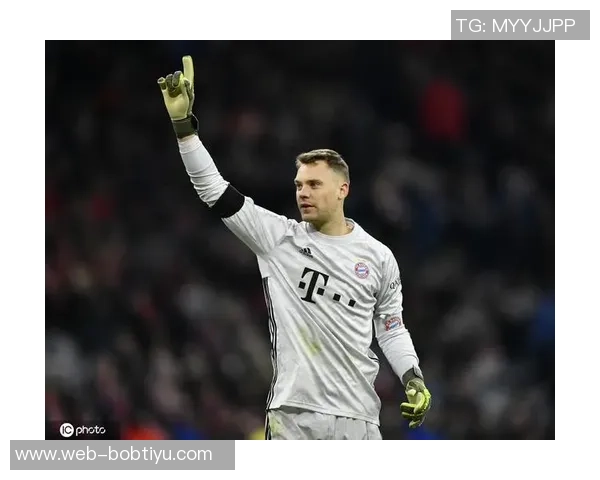 舍瓦利耶评选历史最佳门将五强诺伊尔超越布冯位居首位