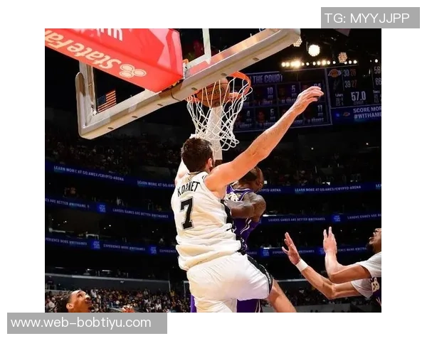 科内特高效表现尽显实力12投10中砍下23分8板3助5帽无失误