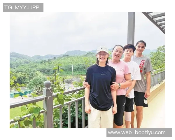 杨舒予分享中秋快乐照片展现独特稀缺库存的乱七八糟魅力